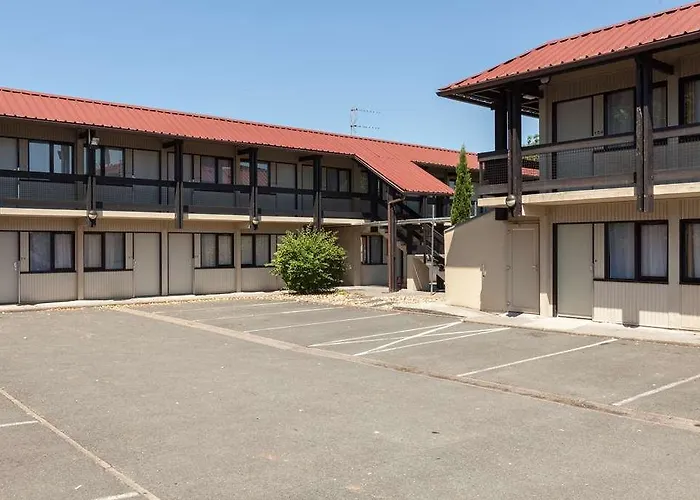 Ogbordeaux Aeroport Hotel *