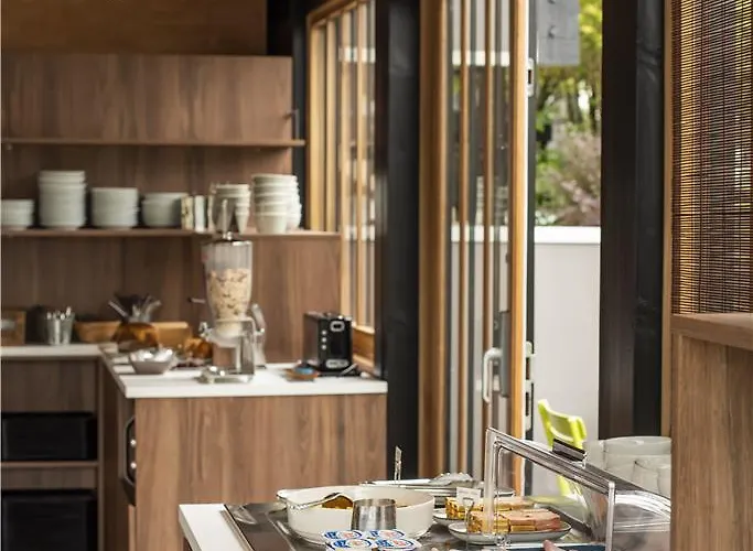 Ogbordeaux Aeroport Otel